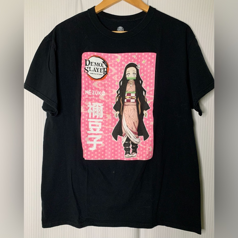 Demon Slayer - Black And Pink T-shirt With Image Of Nezuko On Front - Large